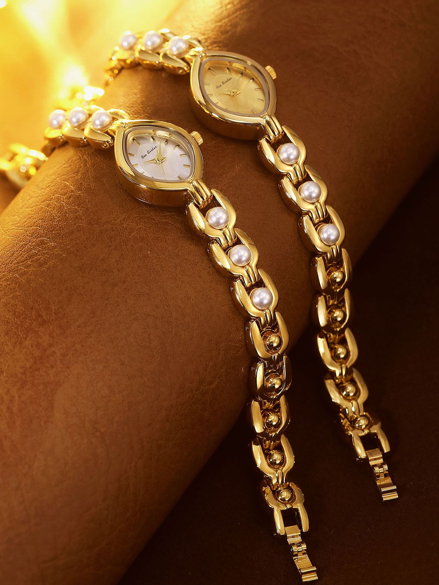 45g Weight Tempered Glass Mirror Material Alloy Strap Material Watch Classification Pointer Display Type Jewelry Buckle Buckle Style Diamond Dial Shape Daily, Street Occasion Quartz Movement Solid Color Pattern All Seasons Season Women's Gender Casual, Commute Style Casual Commute Solid Color Jewelry Buckle Quartz Watch 16