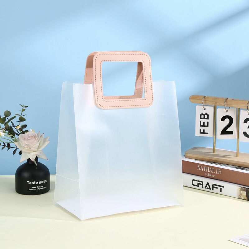 pp プラスチックつや消し透明ハンドバッグショッピング包装袋ギフトバッグバレンタインデーの誕生日ギフトバッグ在庫あり|undefined