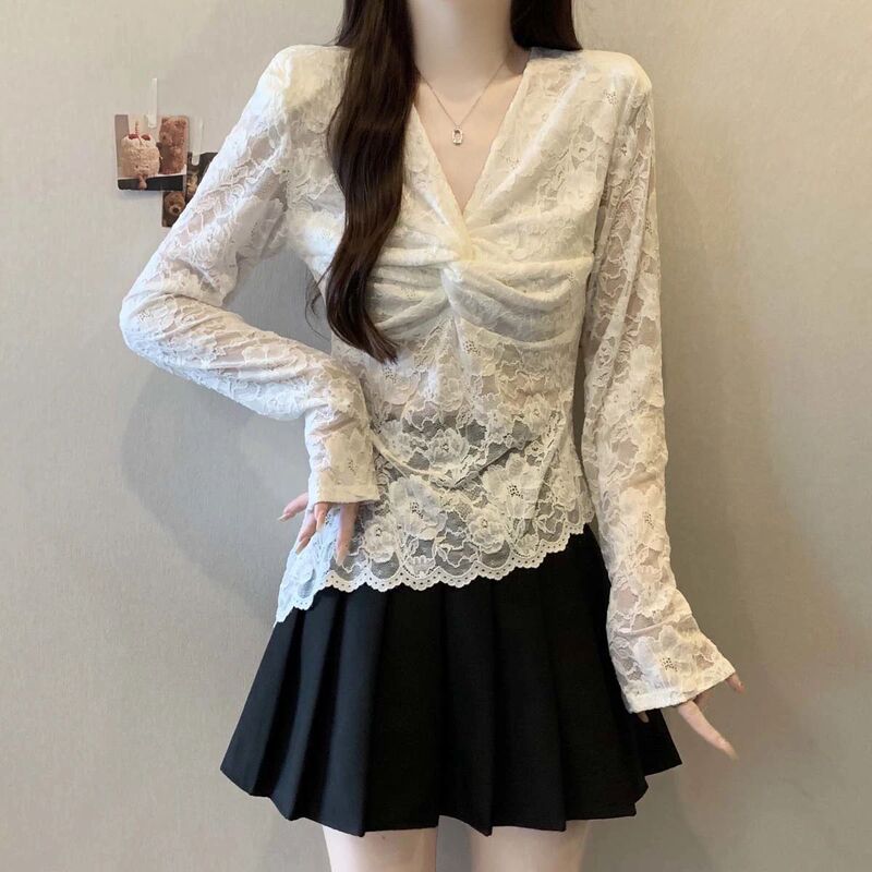 Plus-Size Women's French-Style Velvet Collar Twist Long-Sleeve Lace Shirt, Slim-Fit Base Layer Top, New Arrival
