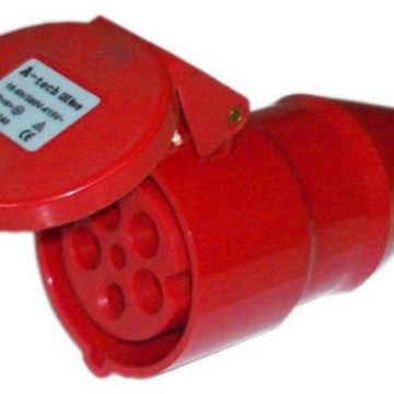 厂家推荐220v380v防水连接插座 32A防水防溅连接插座支持混批