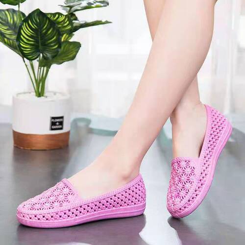 Summer Beach Shoes Hole Women's Shoes Women's  Flat Crystal Diamond Mom Thick Sole Sandals Wholesale Sandals