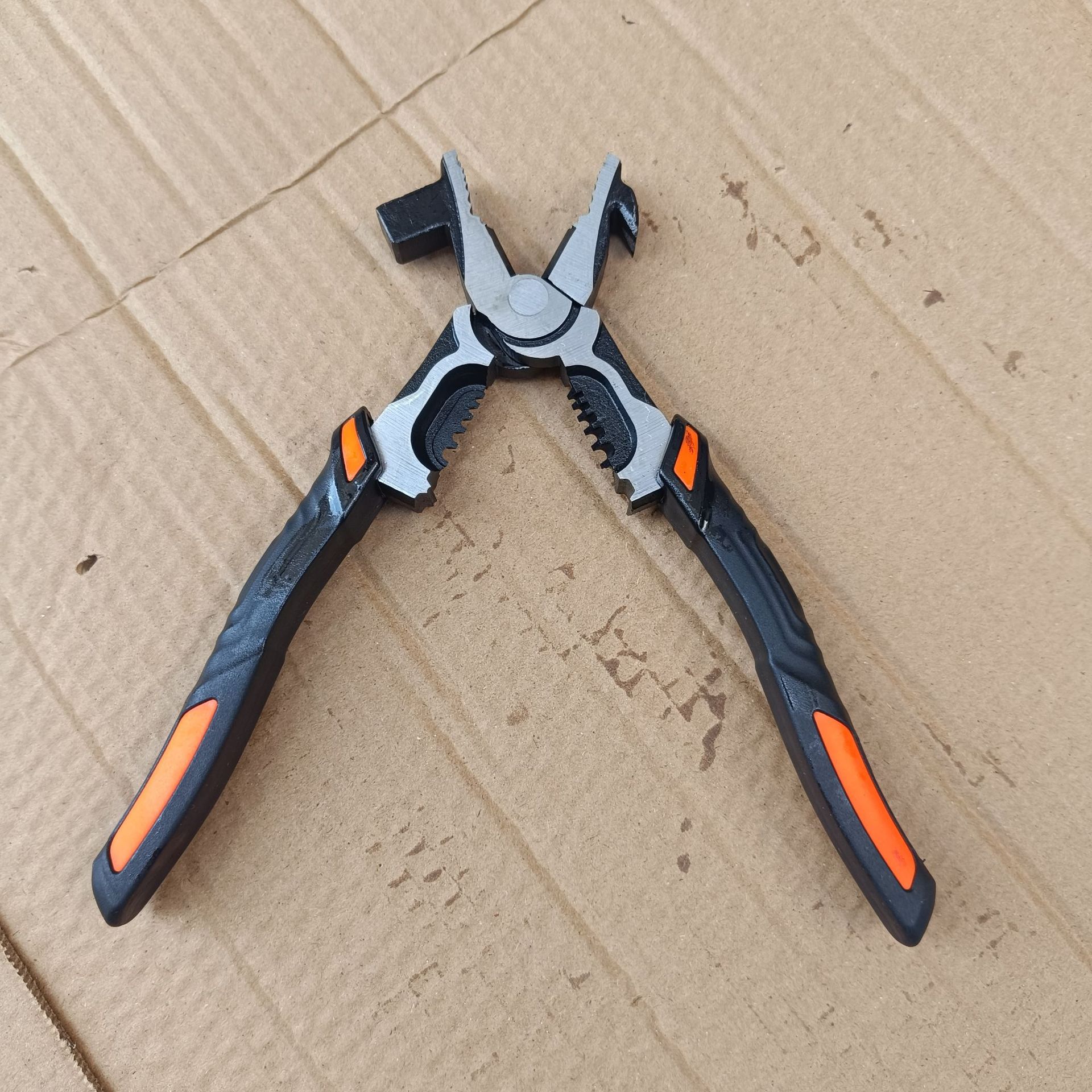 新款锤头钳多功能剥线钳钢丝钳子省力老虎钳家用野外套装工业