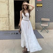 连衣裙女春夏季新款高级感度假纯棉修身收腰白色大摆吊带长裙子
