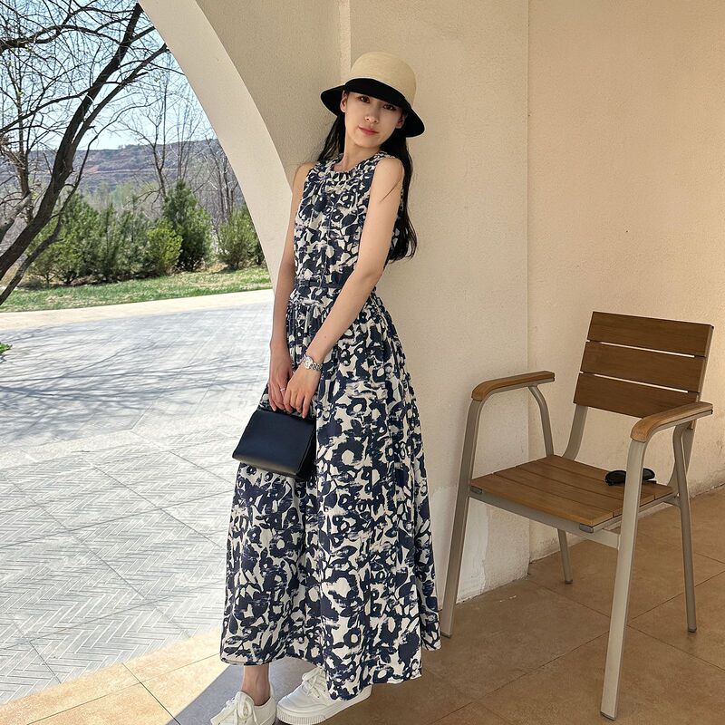 Max's family! 2025 Spring and Summer New Cotton Poplin Printed Belt Slimming Mid-length Sleeveless dress Women
