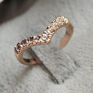 Korean classic V-shaped unique design diamond pinky ring spring tail ring women's jewelry manufacturer wholesale
