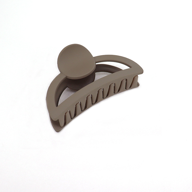 Pinza de pelo de resina de color crema hembra temperamento retro Cabeza trasera horquilla clip de tiburón coreano horquilla de todo fósforo