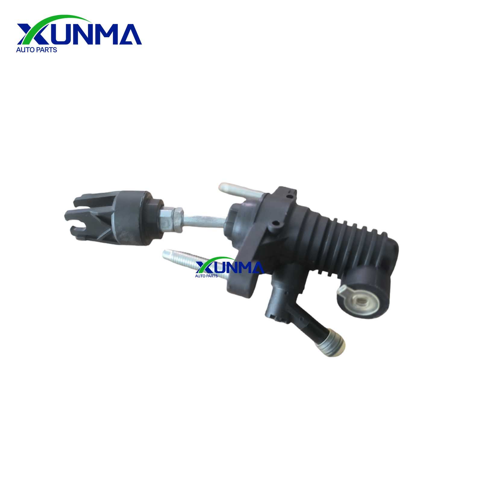 31420-12030 31420-0K012 Suitable for Toyota Hilux Clutch Master Cylinder