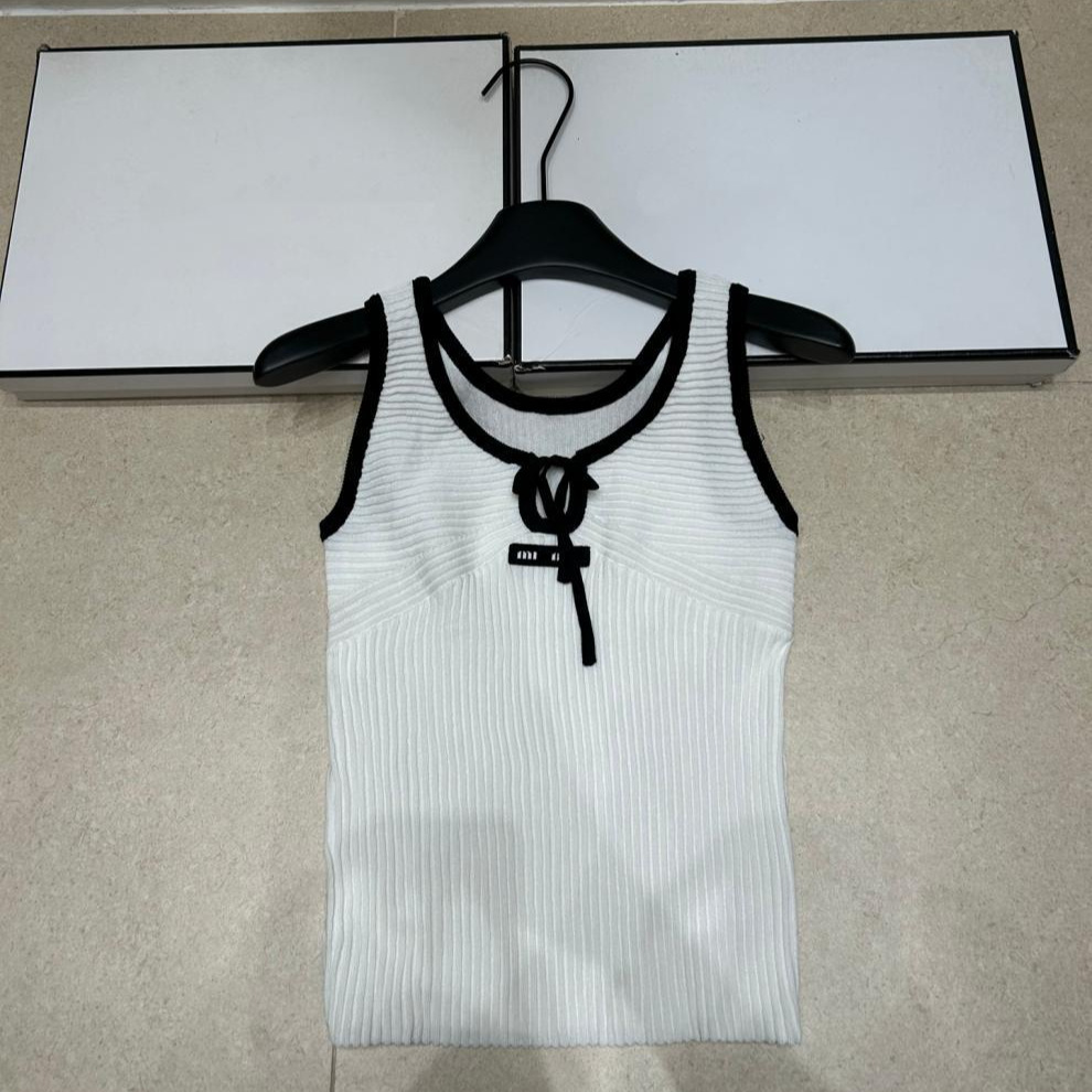 Knitted M-brand letter bow sleeveless pullover vest, slimming and versatile women's top, 26 summer new style