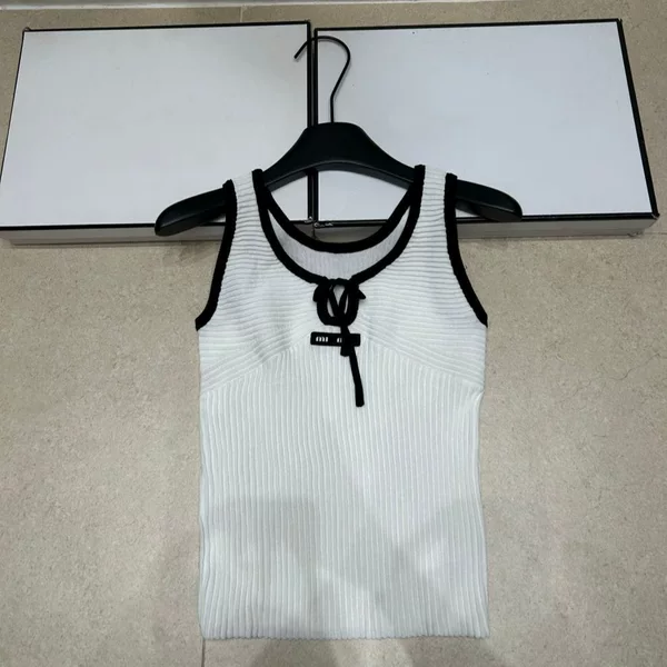 Knitted M-brand letter bow sleeveless pullover vest, slimming and versatile women's top, 26 summer new style