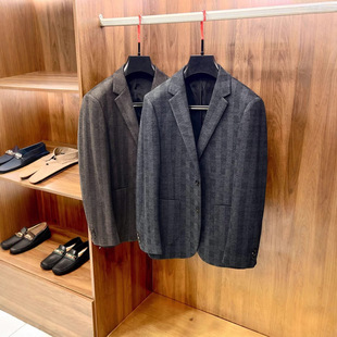 23Ss Early Autumn Men's Wool Small Plaid Collar Design Soft and Comfortable Suit Formal Wear 241016