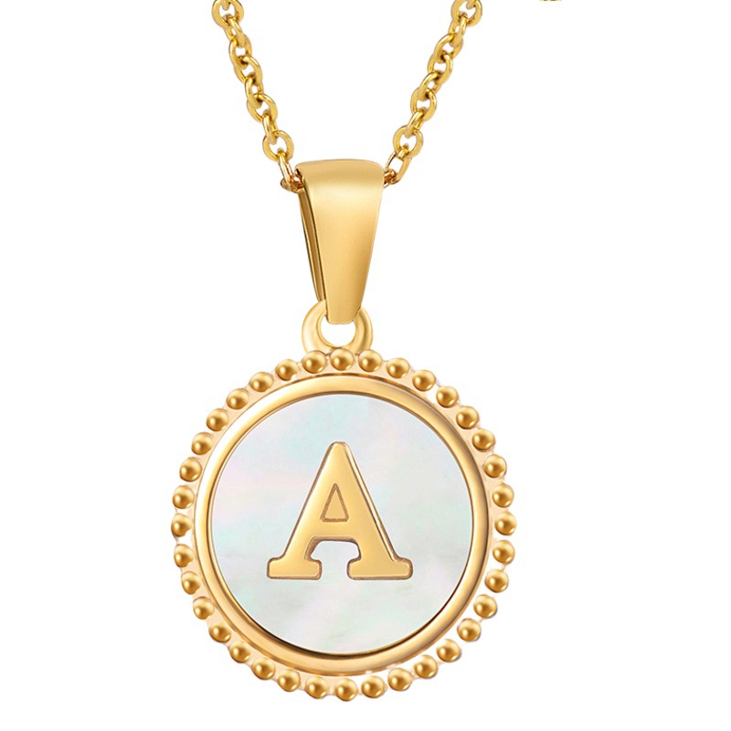 Cruz-frontera 18K de oro de acero inoxidable de la letra collar de mujer europea y americana de acero de titanio cáscara natural 26 carta colgante de joyería al por mayor