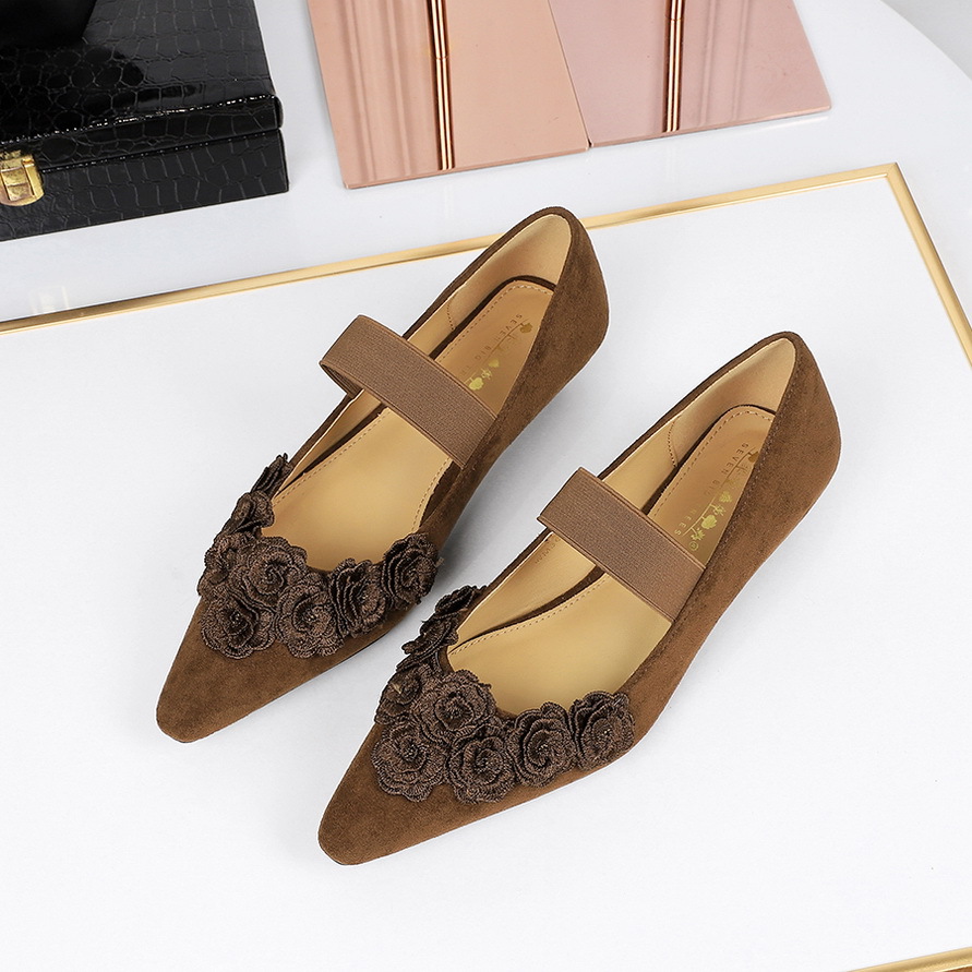 3683-H67 Mary Jane Retro Design Flower Women's Shoes Pointed Shallow Mouth One Word with Suede Slope Heel Low Follow Shoes