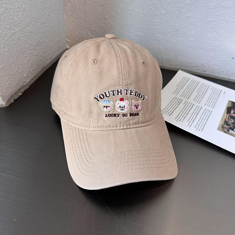 Sombreros de lengua bordados de dibujos animados coreanos para mujeres primavera y verano casuales versátiles parejas de estudiantes vino rojo sombrero de béisbol moda