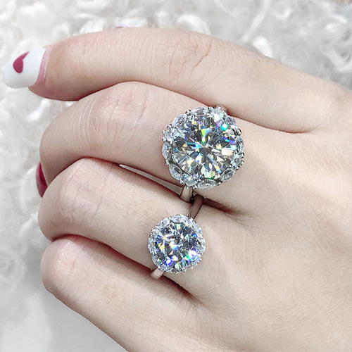 Internet celebrity queen's big diamond pigeon egg 5 carat imitation moissanite high carbon diamond Japanese light luxury ring