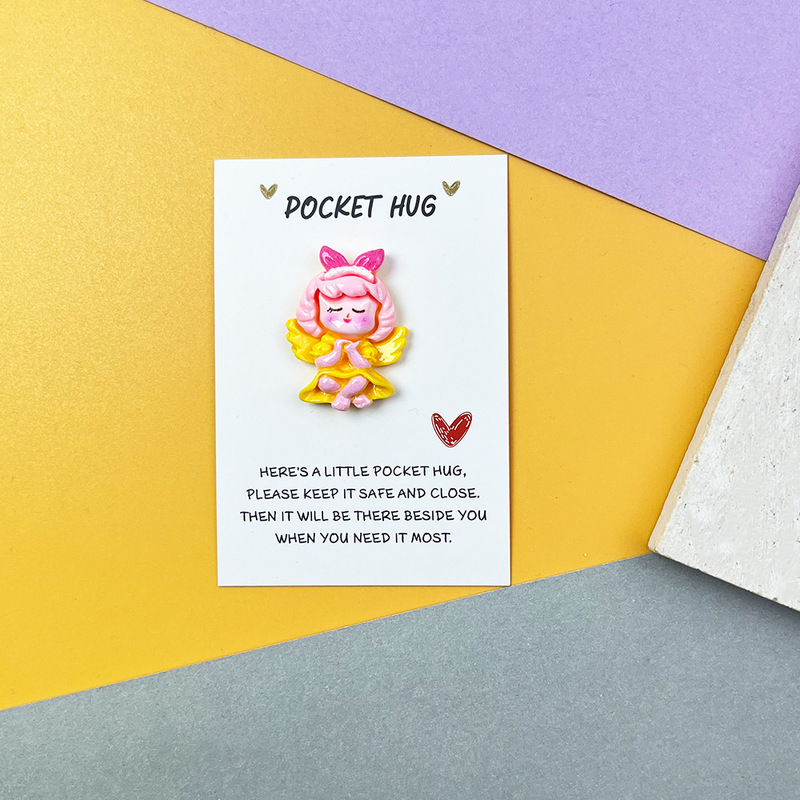 跨境Pocket Hug可爱瞌睡天使系列奶油胶树脂口袋拥抱节日祝福贺卡|undefined