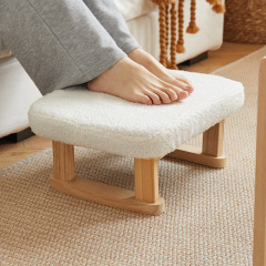 創意的な足の腰掛けのソファーは事務室に足を踏み入れて神器の踏み台を置きます。