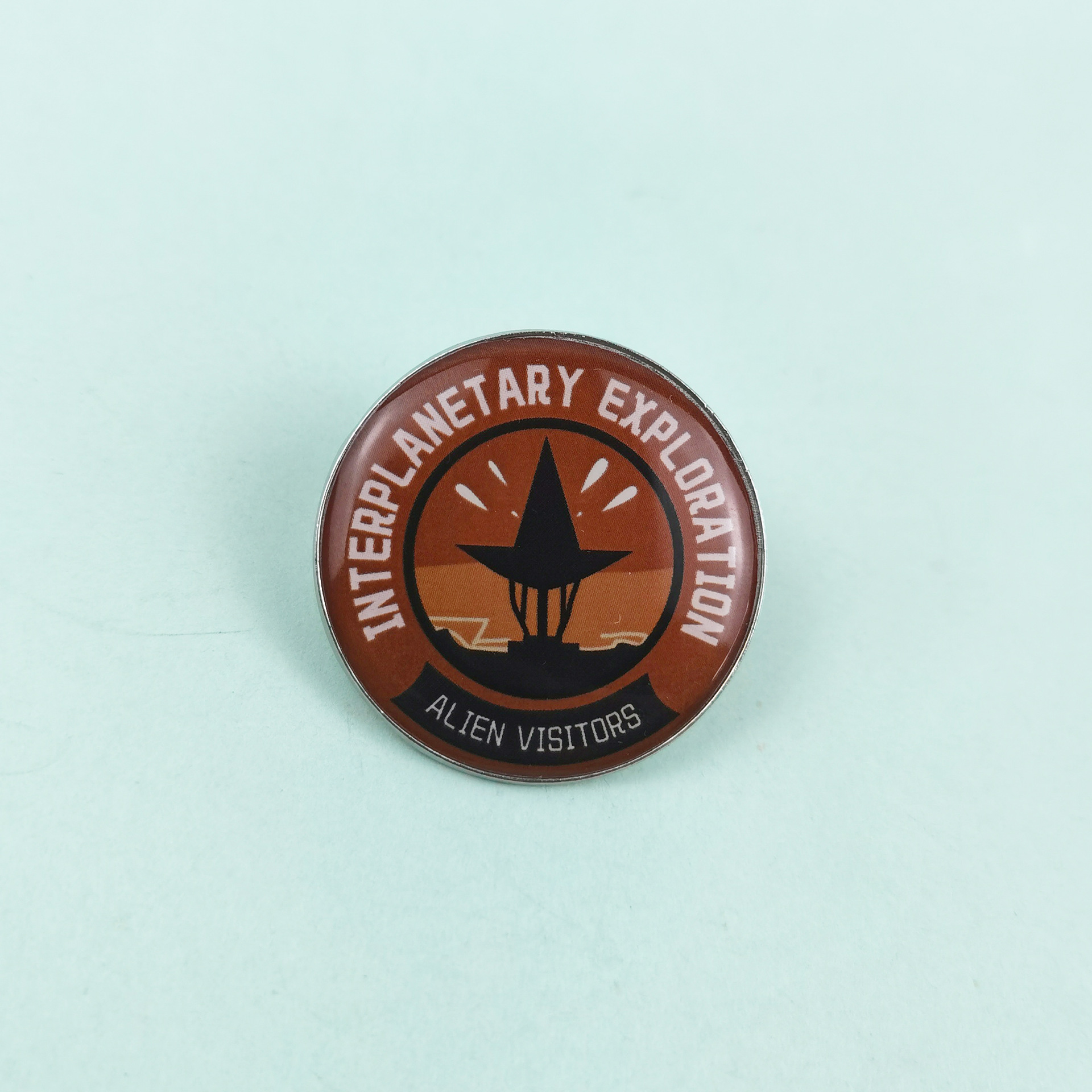 Broche de metal redondo transfronterizo patrón de dibujos animados medalla de joyería estilo retro europeo y americano mochila insignia de alfiler