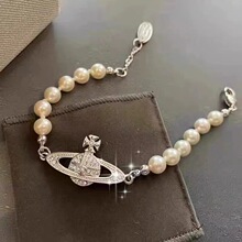 【直播货源】西太后不掉色经典款土星珍珠手链女小众设计款高颜值