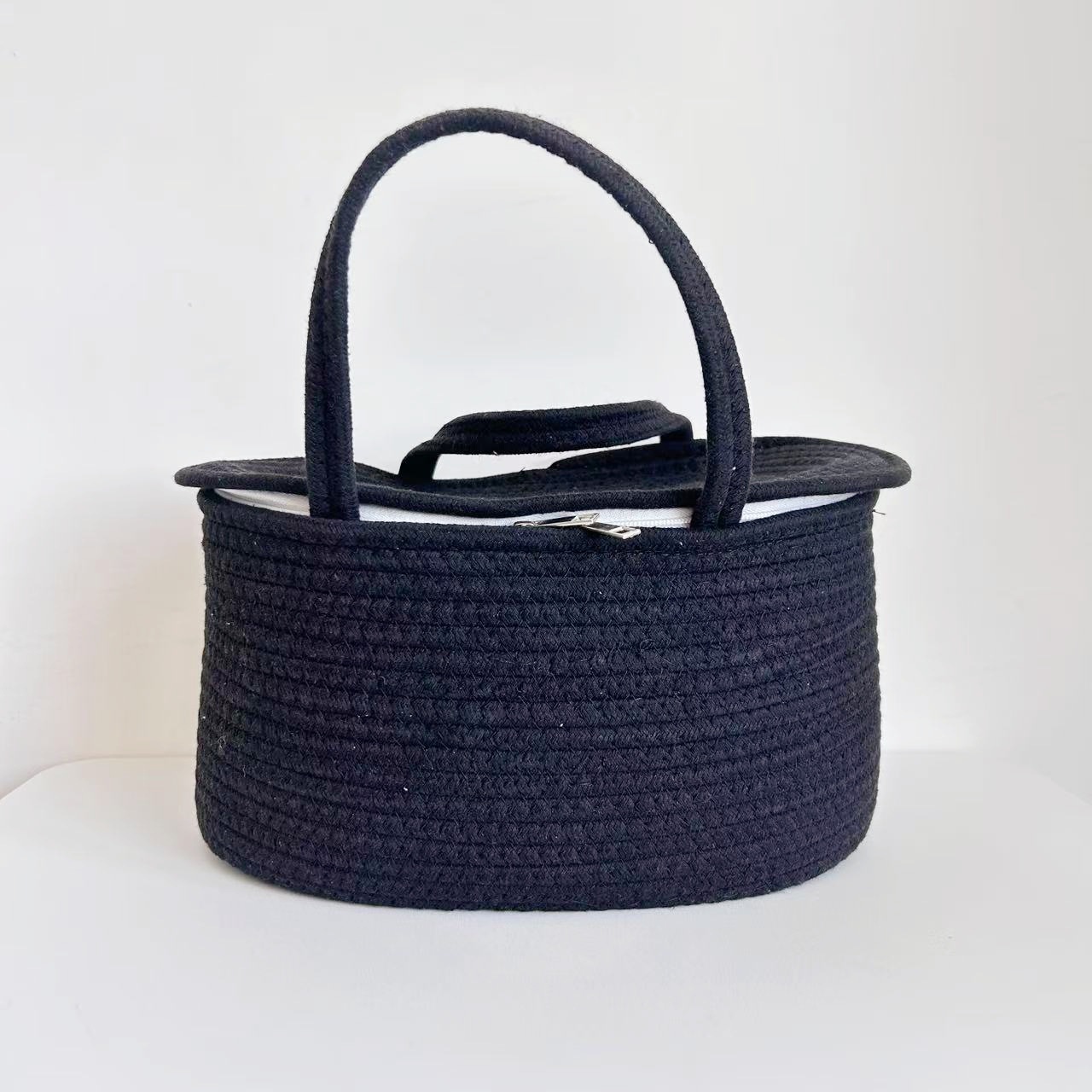 Cesta de pañales para bebés Cesta de almacenamiento de juguetes Cesta de almacenamiento Cesta de mano con borlas Cesta de mano tejida a mano Rejilla extraíble y portátil