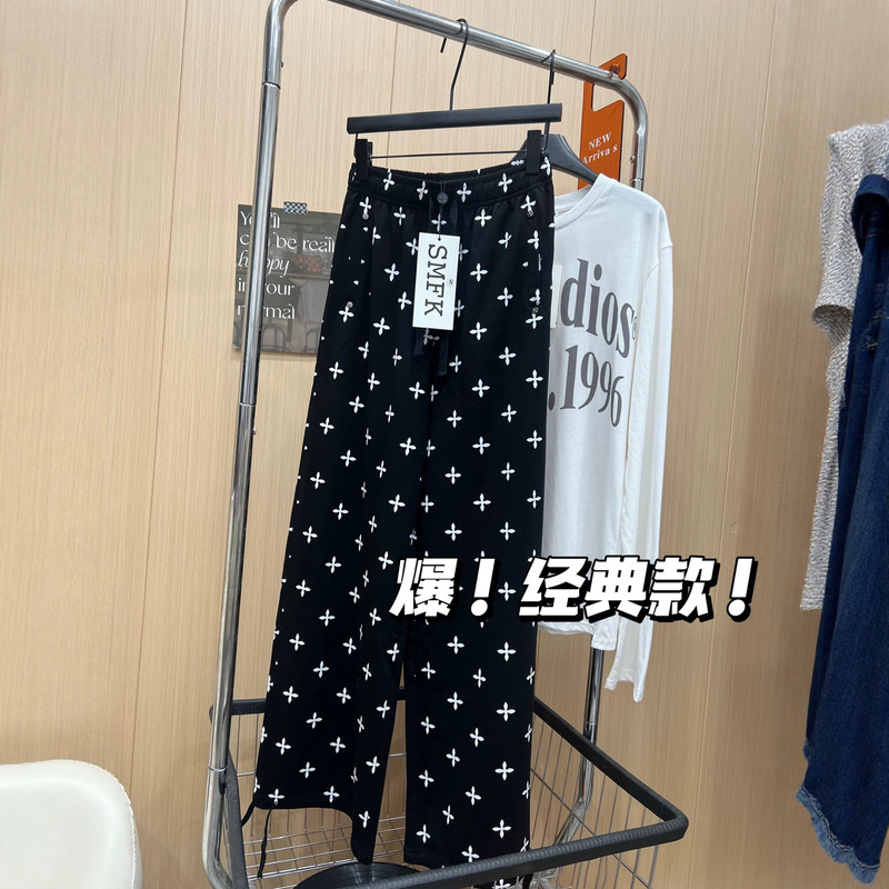 High-Quality 26Sm*K Black Garden Wide-Leg Sports Pants with Drawstring, Loose Fit, Full Cross-Pattern Print Casual Sweatpants High-Quality 26Sm*K Black Garden Wide-Leg Sports Pants with Drawstring, Loose Fit, Full Cross-Pattern Print Casual Sweatpants