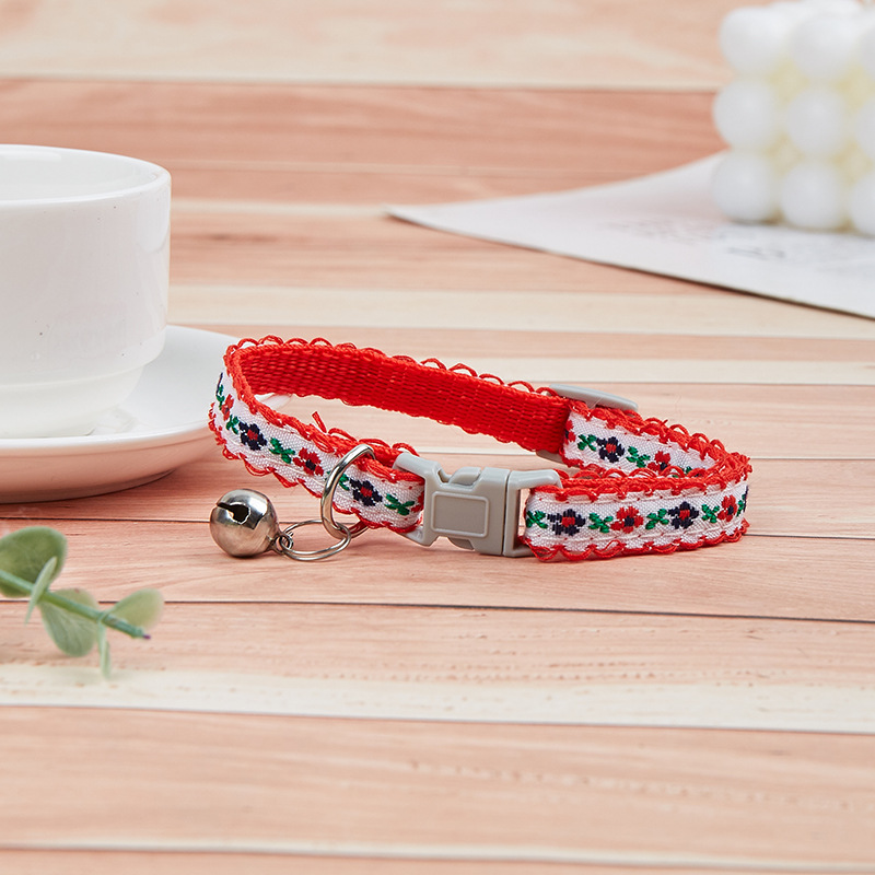 Nuevo collar de mascotas original perros perros gatos collar de flores de seguridad collar de campana de flores vendida directa