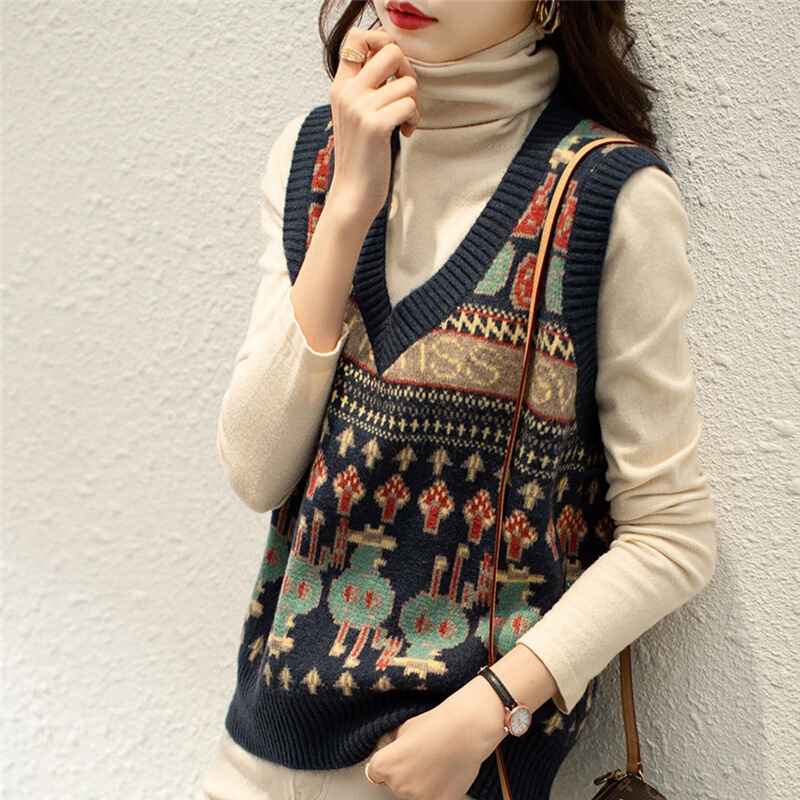 Early Spring and Autumn 2026 New Popular Women's Retro Vest Loose V-neck Sleeveless Knitwear Vest Early Spring and Autumn 2026 New Popular Women's Retro Vest Loose V-neck Sleeveless Knitwear Vest