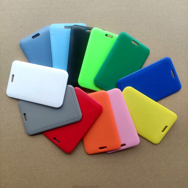 厂家直销卡套学生校牌塑胶证件印刷图案批发 卡套  彩绘