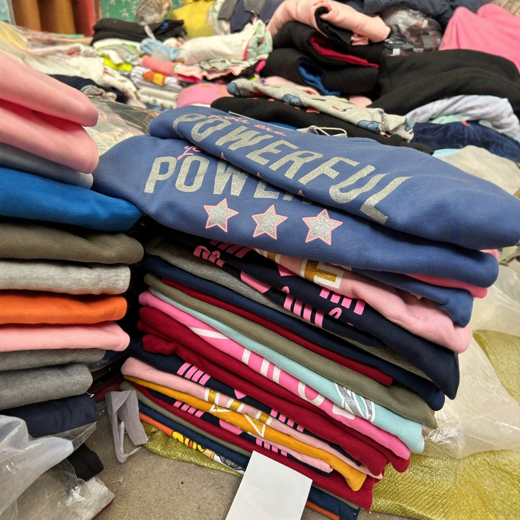 Exportación de Europa y América de una sola chaqueta para niños 24 series de otoño y invierno para niños y niñas variedades