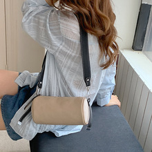 С�����玧б�����Ů2026�¿�μ��񹝰��r��ͨ�ڰٴ�Ҹ�AͲ��