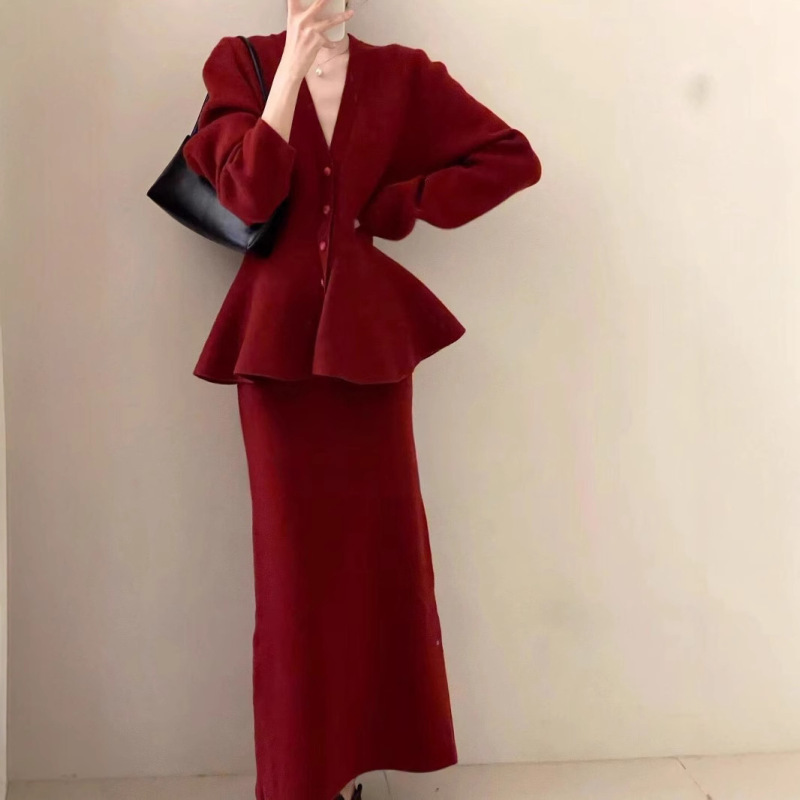 Back door toast dress bride engagement suit new year dress red sweater coat this year popular beautiful dress Back door toast dress bride engagement suit new year dress red sweater coat this year popular beautiful dress