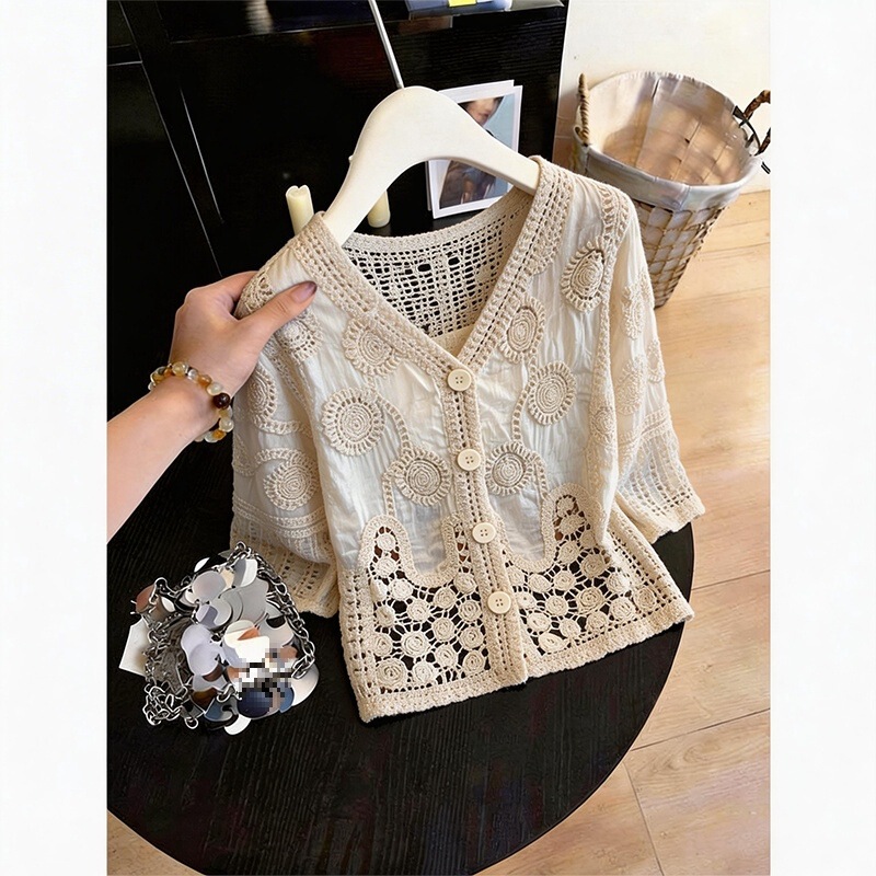 French-style Crochet Hollow V-neck Shirt for Women, 2026 Summer New Plus Size Bohemian Style Top for Plus-size Ladies French-style Crochet Hollow V-neck Shirt for Women, 2026 Summer New Plus Size Bohemian Style Top for Plus-size Ladies