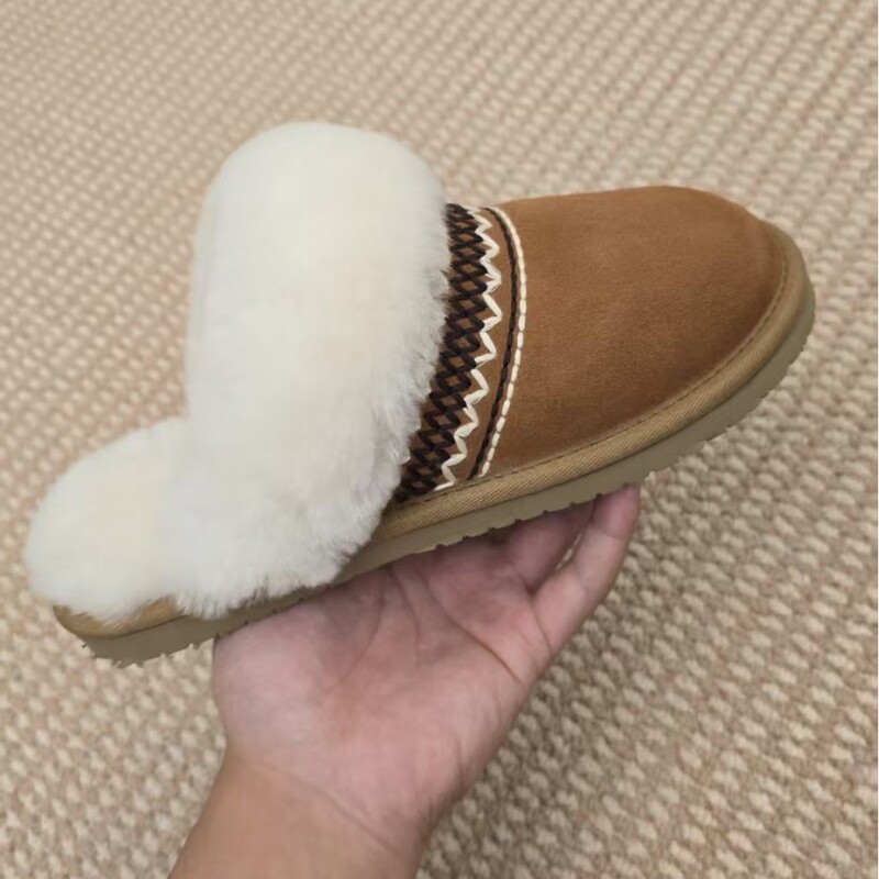 Flat Plush Embroidered Home Slippers for Women, Suitable for Outdoor Wear, 2025 Autumn and Winter New Thickened Snow Boots, Comfortable and Warm