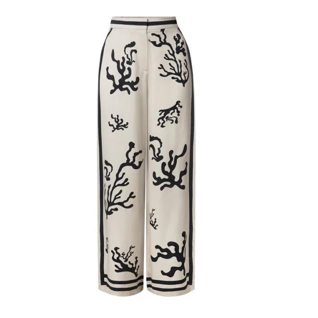 Elegant Printed Women's Pants Set 10