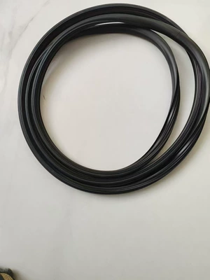 Suitable for 09-14 model Cruze sunroof glass sealing rubber strip waterproof rubber strip (Avtomobil səs izolyasiya zolaqları) - 09-14-models