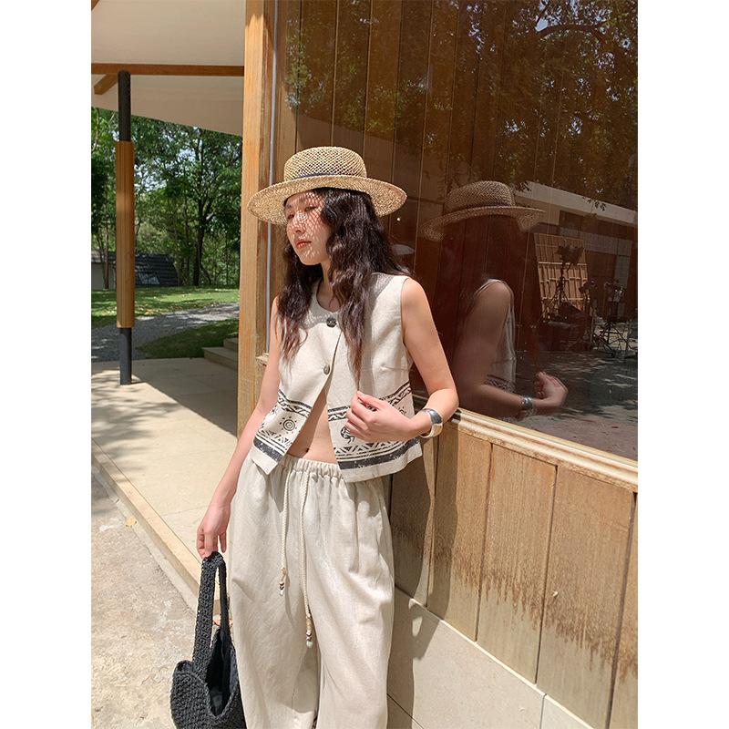 Wanwe Design Sense Stacked Vest Women's 2025 Summer New Retro Two-Buckle Totem Printed Vest P3284