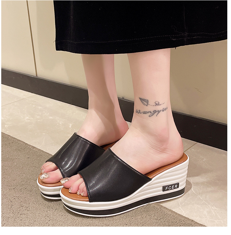 Women's Casual Color Block Round Toe Wedge Slippers display picture 3