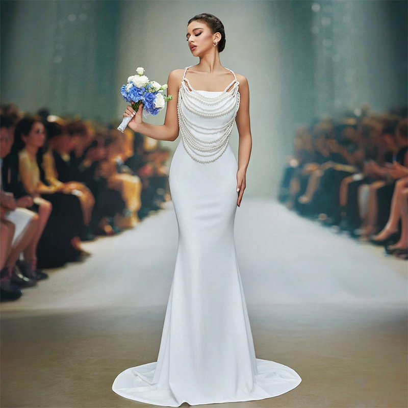 Robe de mariée bustier style français, robe blanche sirène simple et légère avec traîne pour la réception, idéale pour une mariée de niche au luxe discret._voghion.com