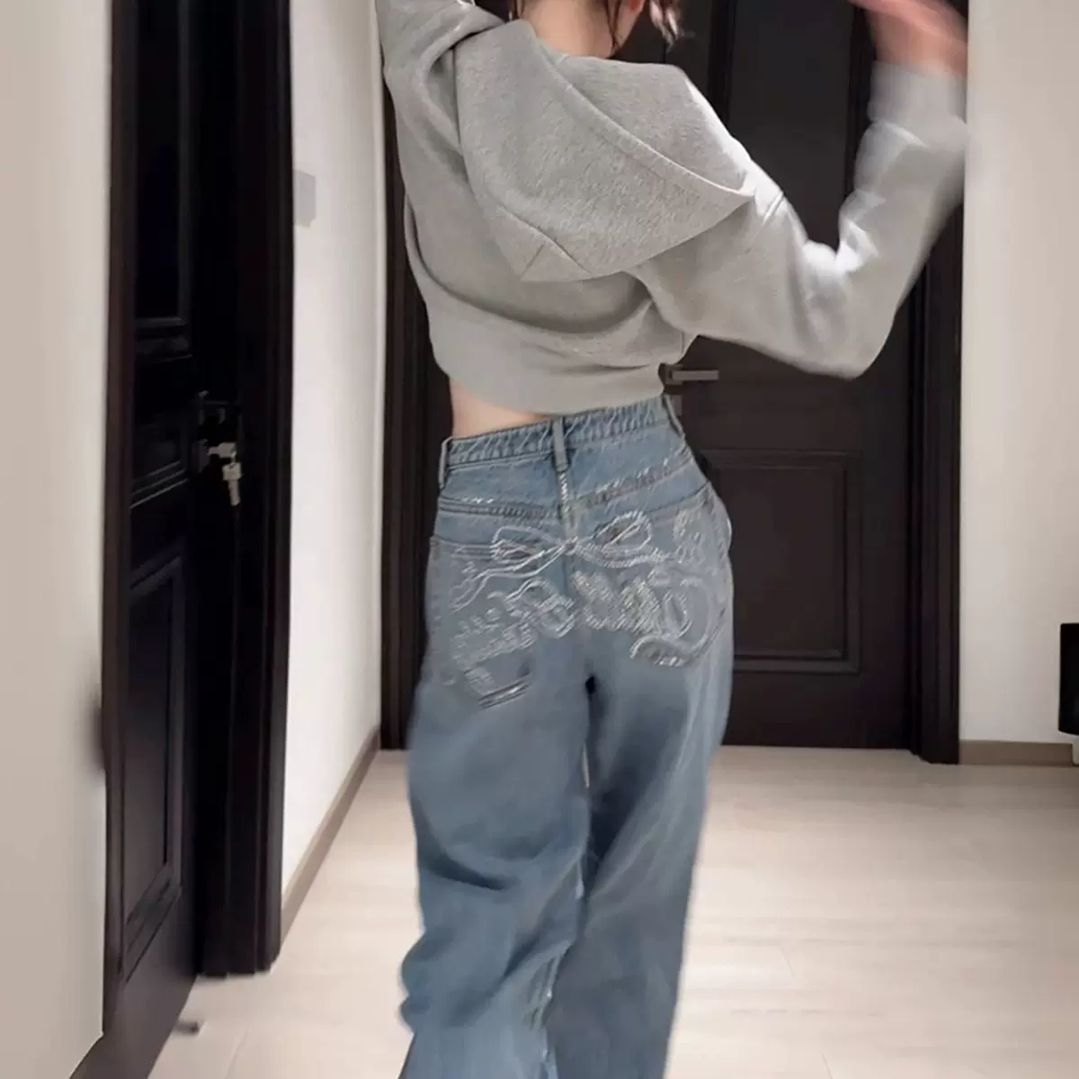 【钻石猫咪牛仔裤】高品质甜酷直筒烫钻牛仔裤女阔腿裤早秋长裤
