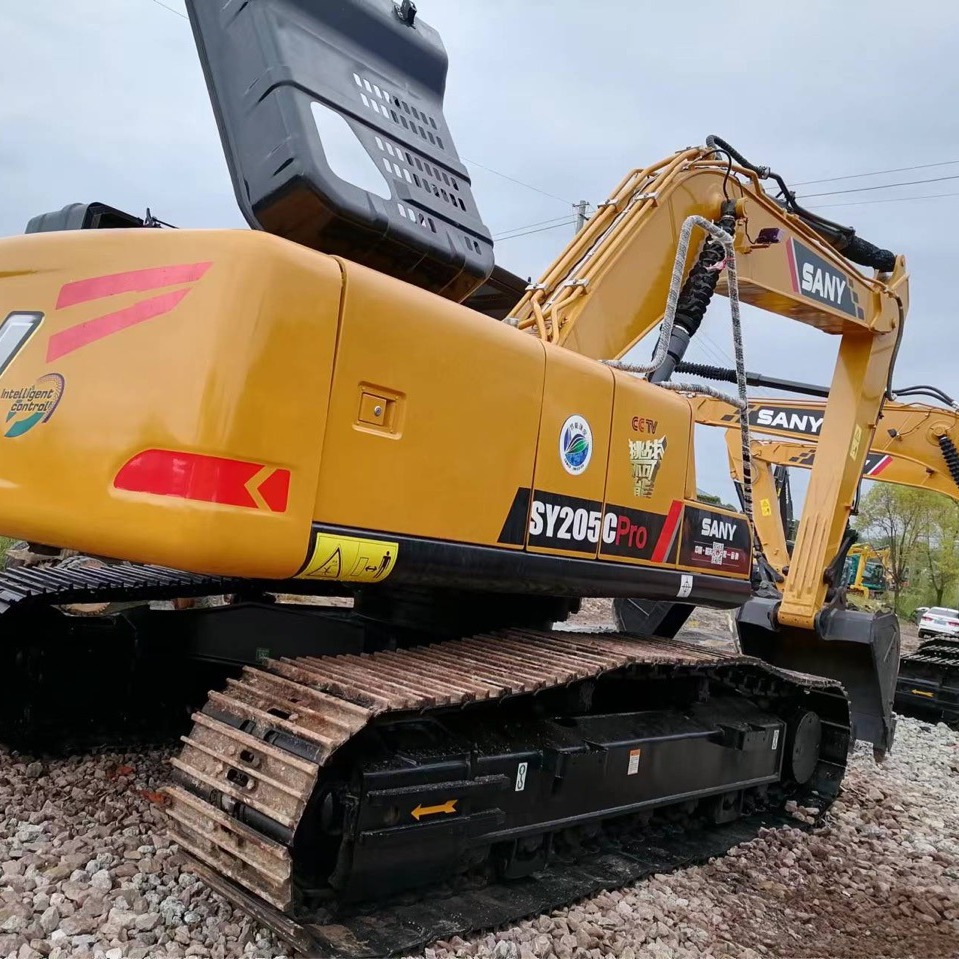 Exportación doméstica de 20 toneladas en el extranjero de segunda mano Sany 215 205 235 285 excavadora