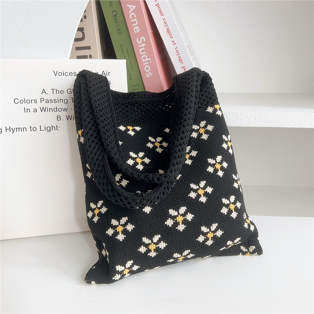 Women's Gender Women's Medium Knit Flower Basic Classic Style Square Open Shoulder Bag