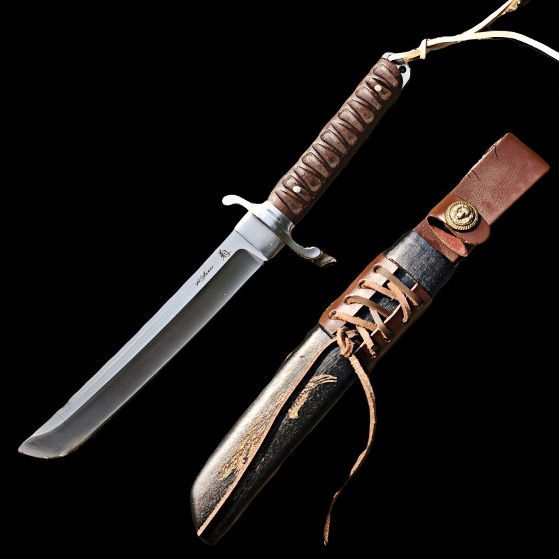 나무 칼집을 가진 사무라이(일반 강철)