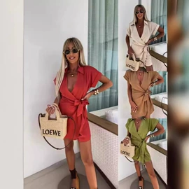 连衣裙;女士连体裤;女式衬衫