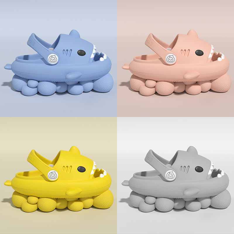 Children's outdoor hole shoes summer home baby non-slip platform sandals cute cartoon soft bottom children slippers