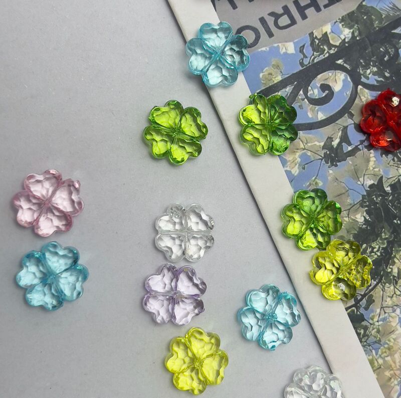 Acrylic Transparent Faceted Four-Leaf Clover Flower Straight-Hole Loose Beads DIY Phone Chain Car Hanging Clothing Beading Materials Acrylic Transparent Faceted Four-Leaf Clover Flower Straight-Hole Loose Beads DIY Phone Chain Car Hanging Clothing Beading Materials