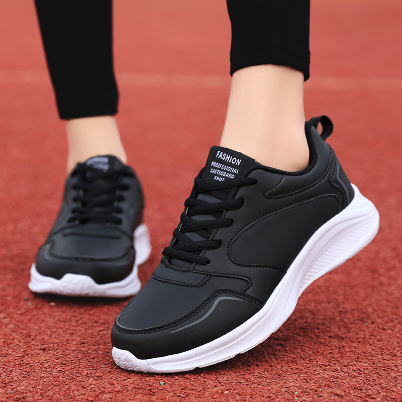 New Autumn and Winter Women's Shoes, Leather Waterproof Casual Sports Shoes, Girls' Flat Non-Slip Travel Shoes, Large Size Running Shoes New Autumn and Winter Women's Shoes, Leather Waterproof Casual Sports Shoes, Girls' Flat Non-Slip Travel Shoes, Large Size Running Shoes