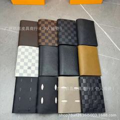 ファッションシンプルなパスポートクリップ高級プリントエンボス汎用パスポート保護革カバー対外貿易二つ折り多カードカードバッグ