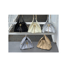 2025新款女包时尚潮菱格链条包单肩hono包嬉皮包单肩腋下高级感