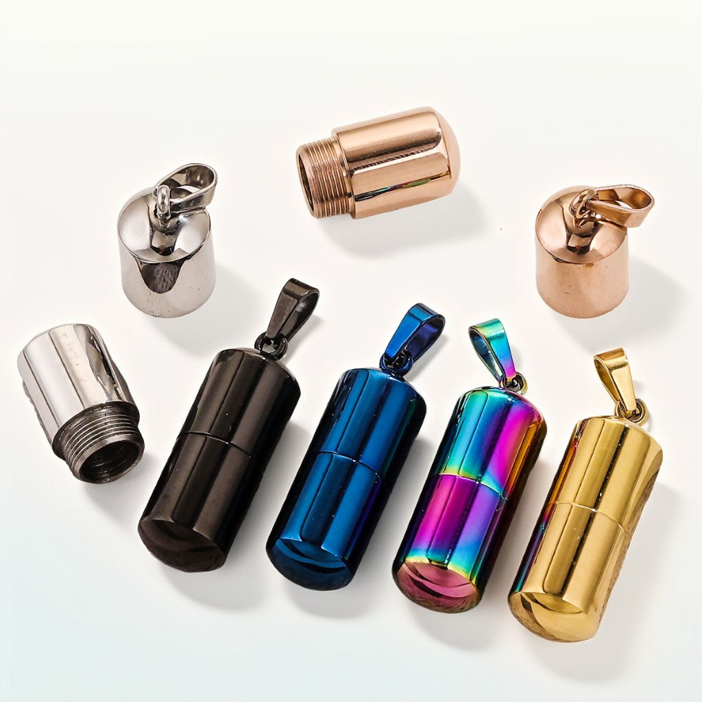 Europa y los Estados Unidos torcen las píldoras de acero de titanio perfumes colgante cápsula de acero inoxidable artículos de carta de amor llaveras de cenizas joyerías DIY