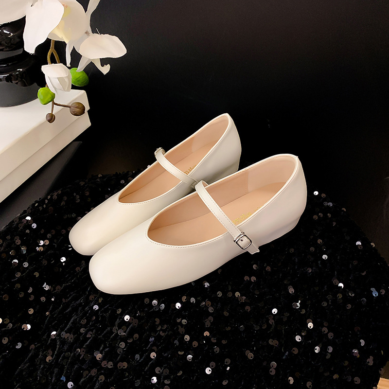 Nuevo modelo de zapatos de noche Benze~ con punta redonda, tacón interno, una sola tira, boca poco profunda, estilo mule cerrado para el verano.