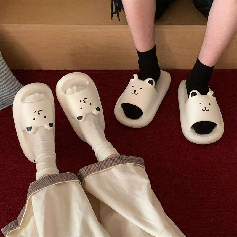 Antibacterial Bathroom Shower Slippers for Men and Women, Thick-Soled Home and Outdoor Wear, Summer Couple's Cute Bear-Shaped Slippers